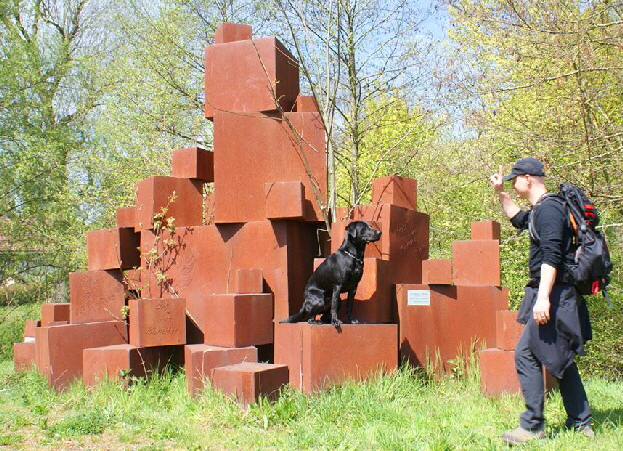 "Wie, "Achtung", pass selber auf.Ostersonntagswanderung von Mnchenbuchsee nach Lyss . 15 KM in 4 Stunden bei schnstem Wanderwetter 20.04.2014